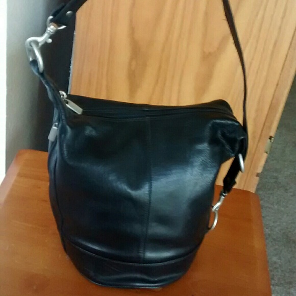 Tano Black Leather Bucket Bag-EUC - Picture 2 of 8